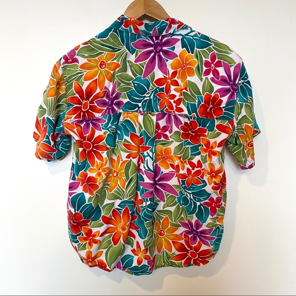 VTG Liz Sport Floral Hawaiian button down - Picture 6 of 9